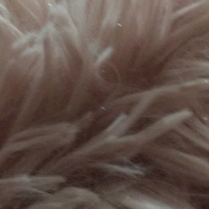 Meet your Posher, Chloe